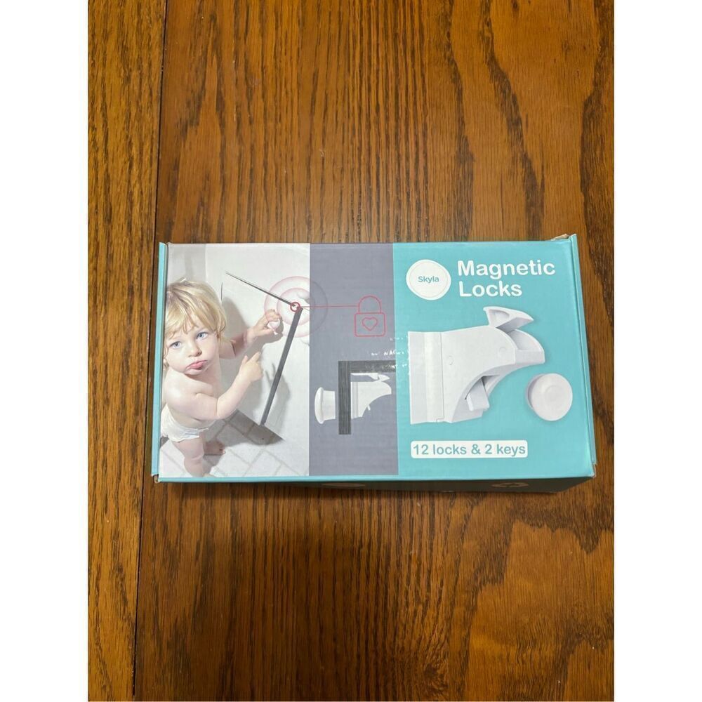 Skyla magnetic child locks
